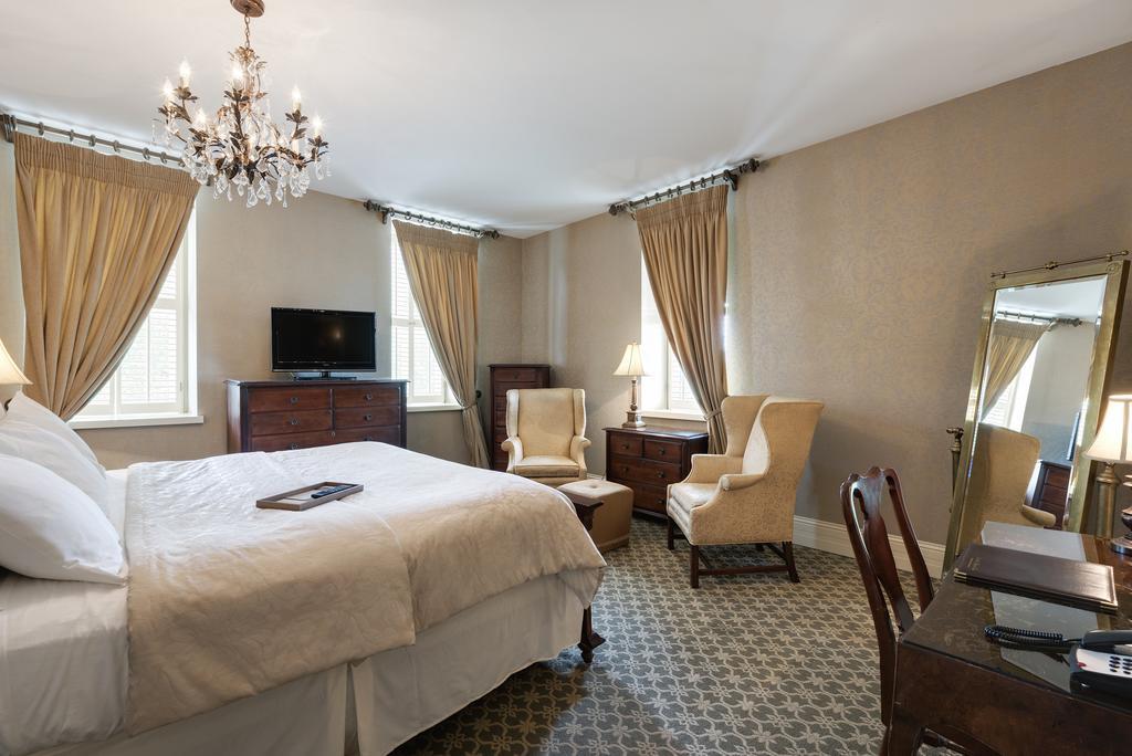 Superior King Room