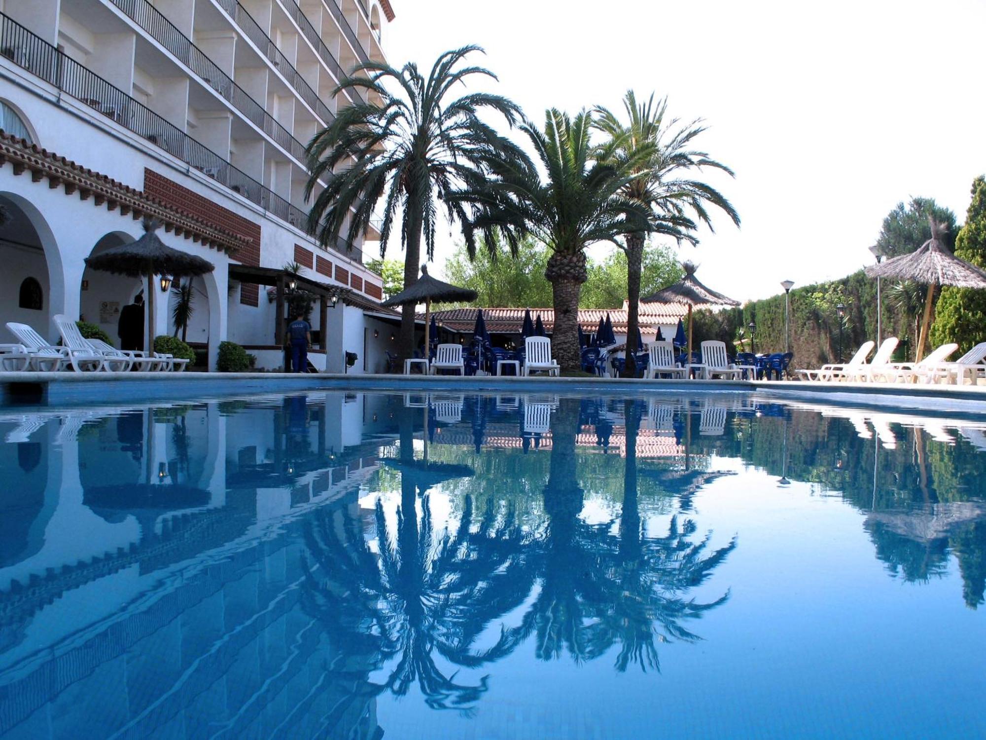 Double Room Pool View