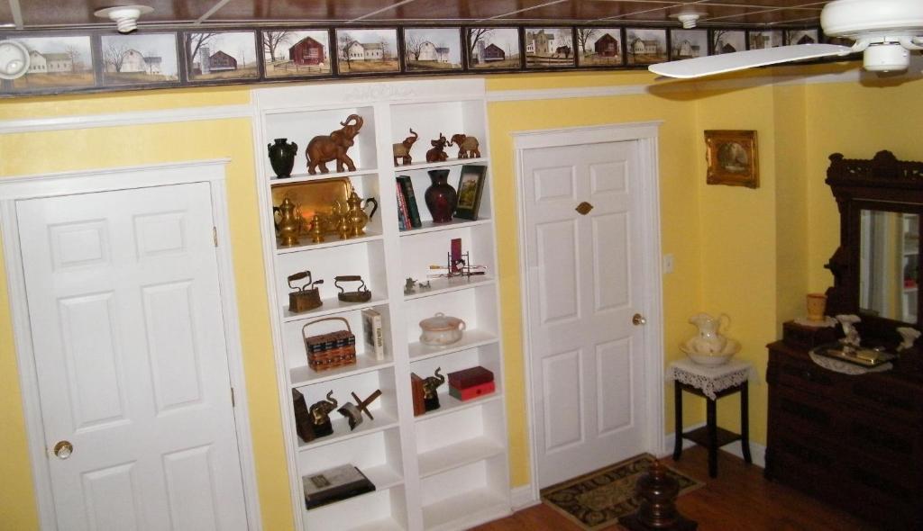 Queen Room