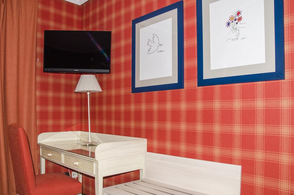 Executive Queen Room