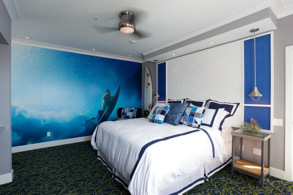 Surf Themed Queen Room