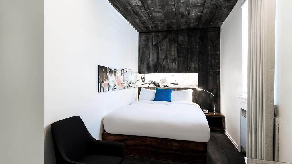 Economy Queen Room