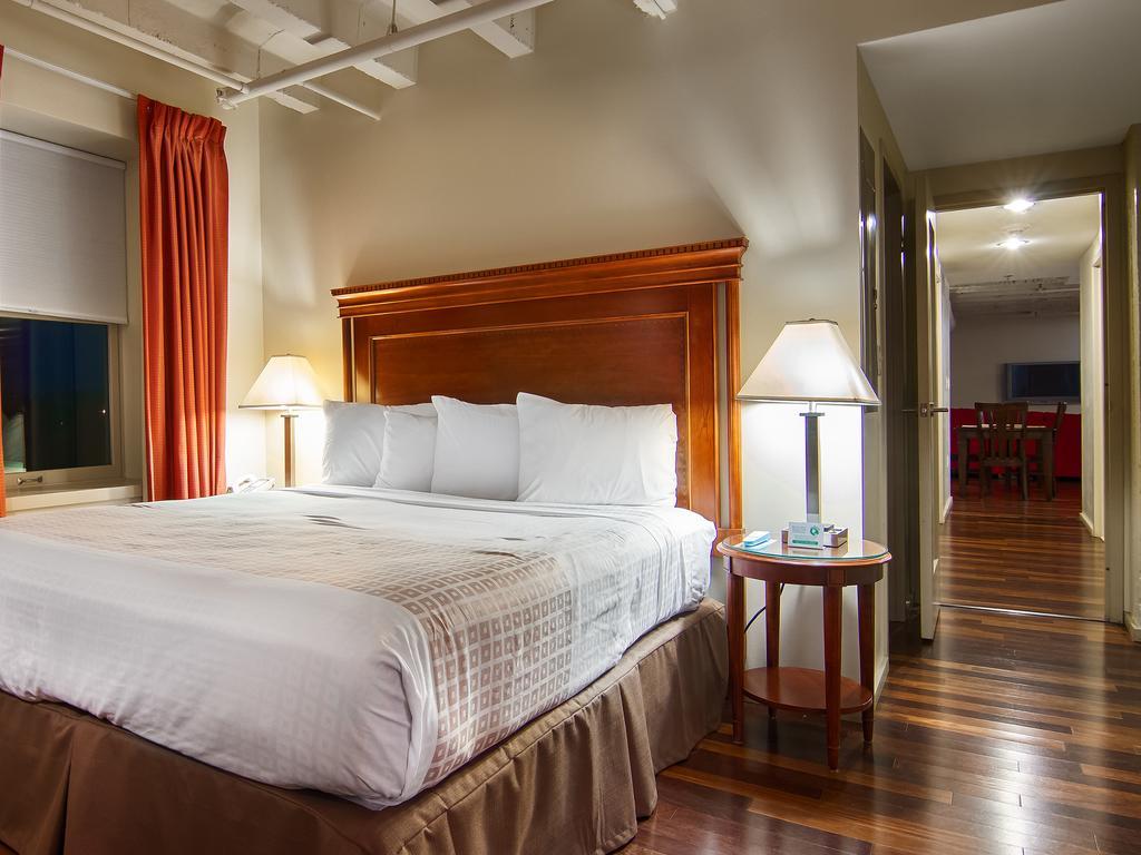 King Room with Spa Bath