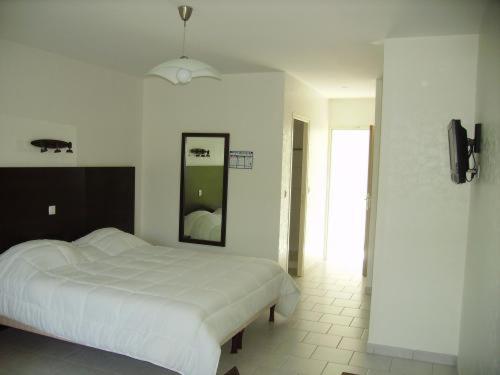 Large Double Room,9887361:JPEG