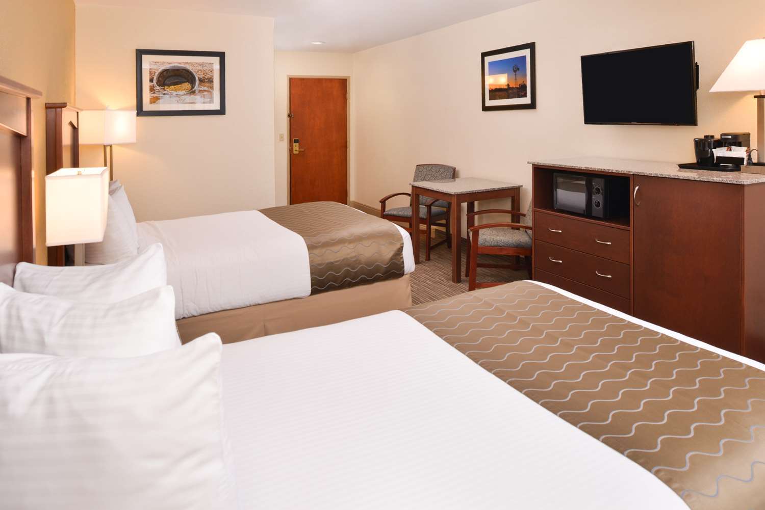 Double Room Two Double Beds Second Floor