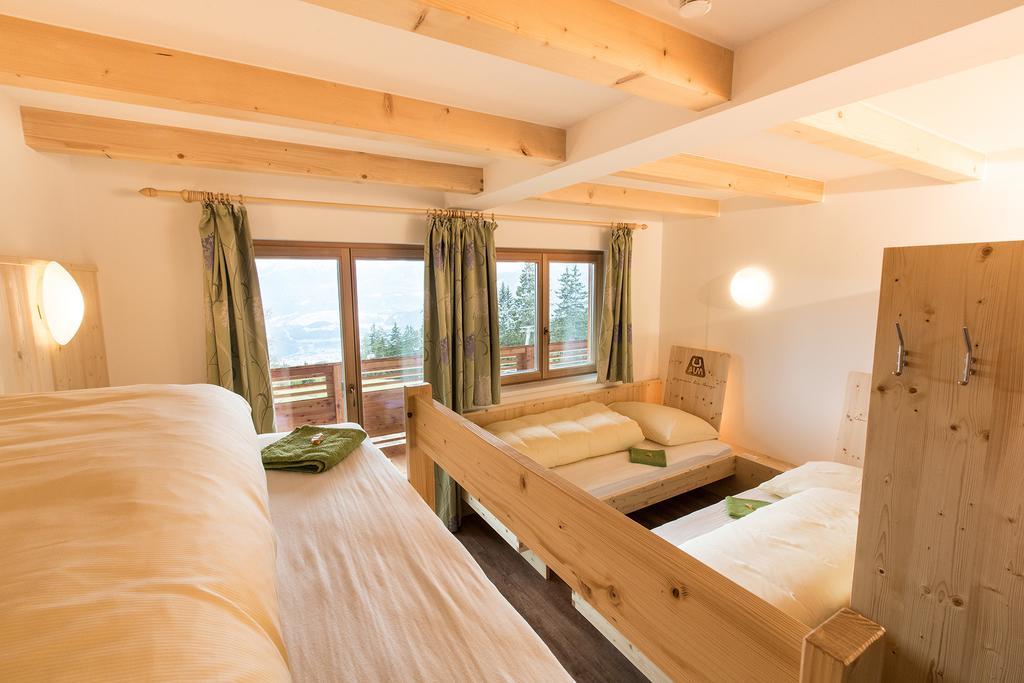 Vierbettzimmer mit Gemeinschaftsbad