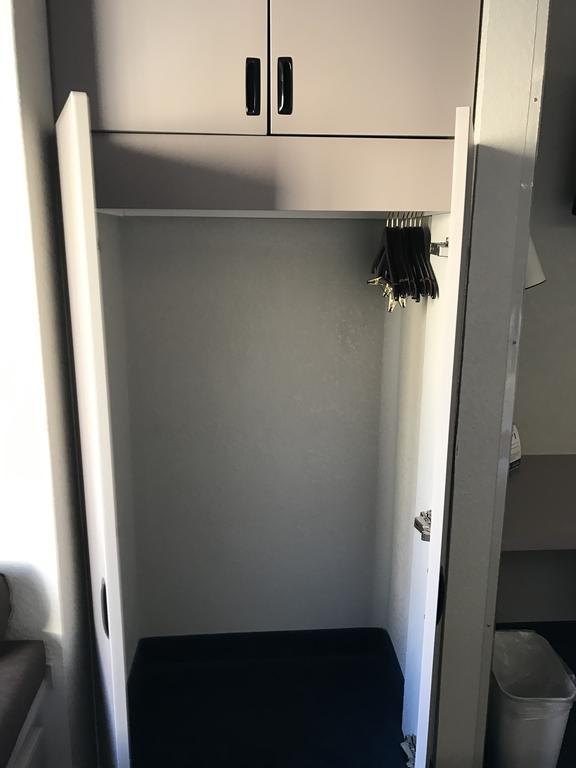 Queen Room- Disability Access - Walk-in Shower