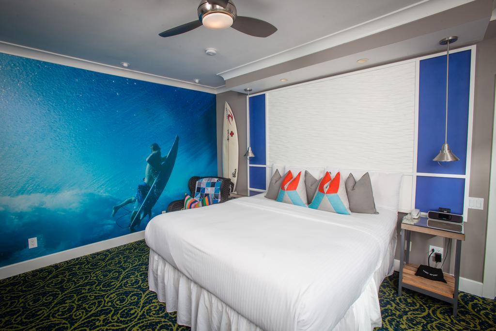 Surf Themed Queen Room