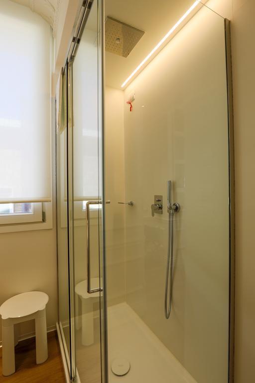 Single Room,404060043:JPEG