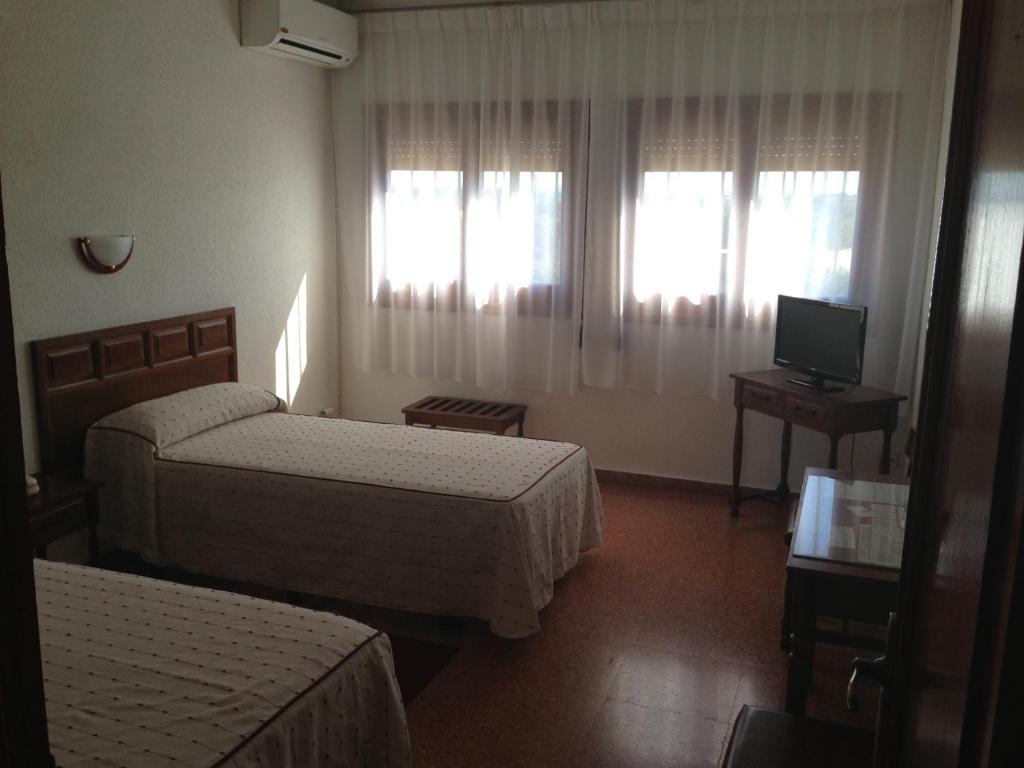 Quarto com 2 Camas de Solteiro