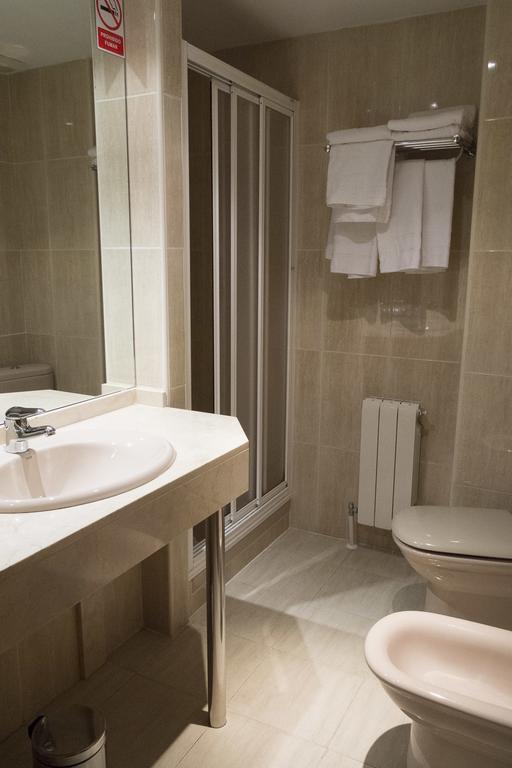 Triple Room,1651731003:JPEG
