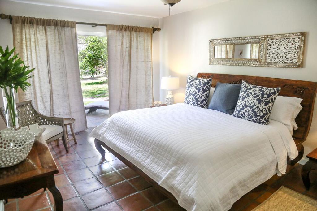 Superior Hotel Room with Garden View