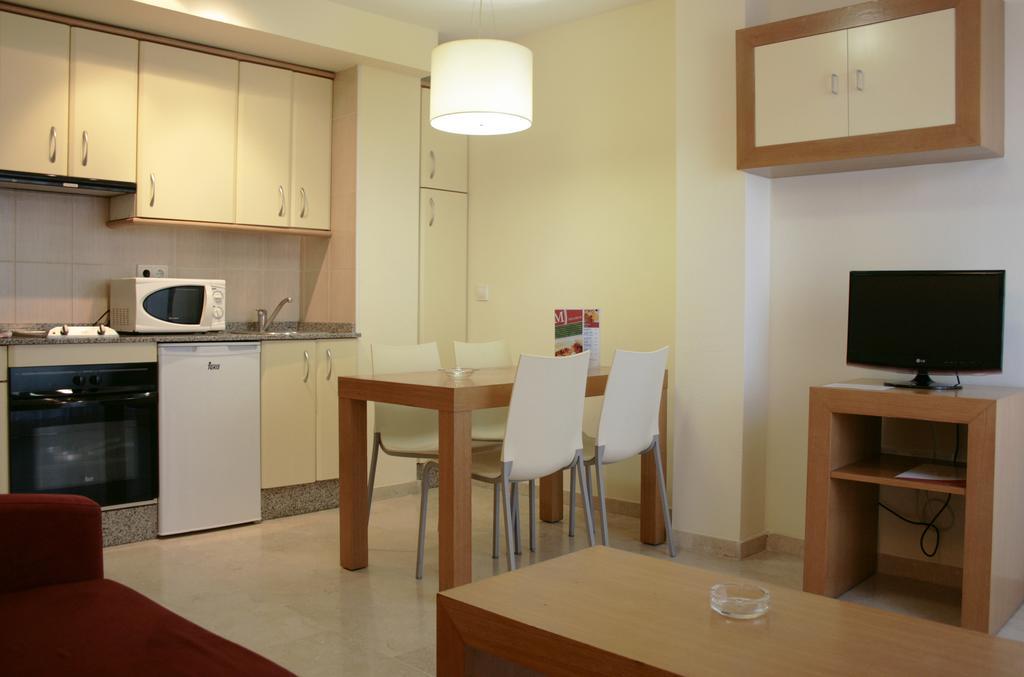 Standard One-Bedroom Apartment,399969873:JPEG