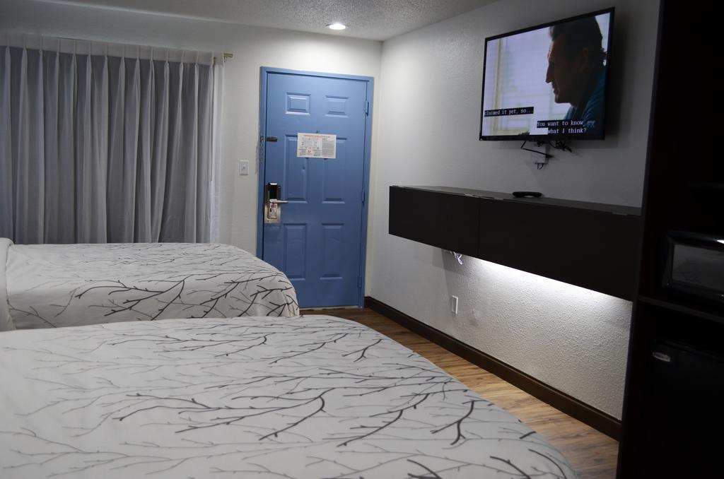 Double Room Two Queen Beds Non-Smoking