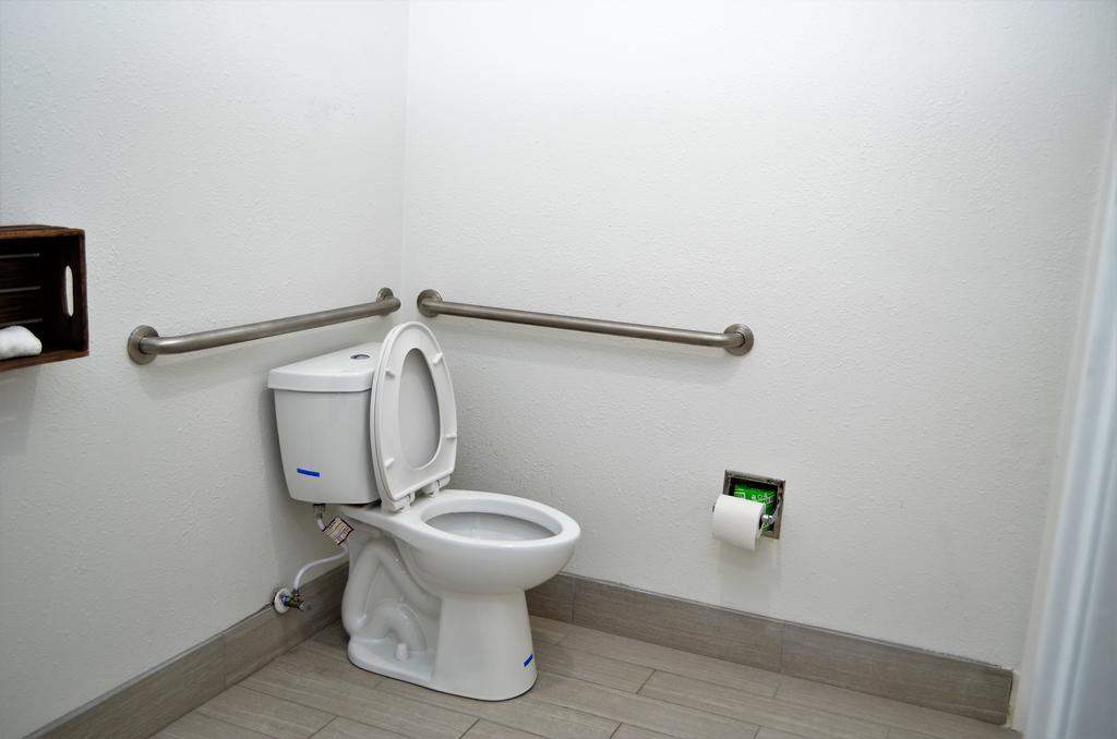 King Room Disability Access or Non-Smoking
