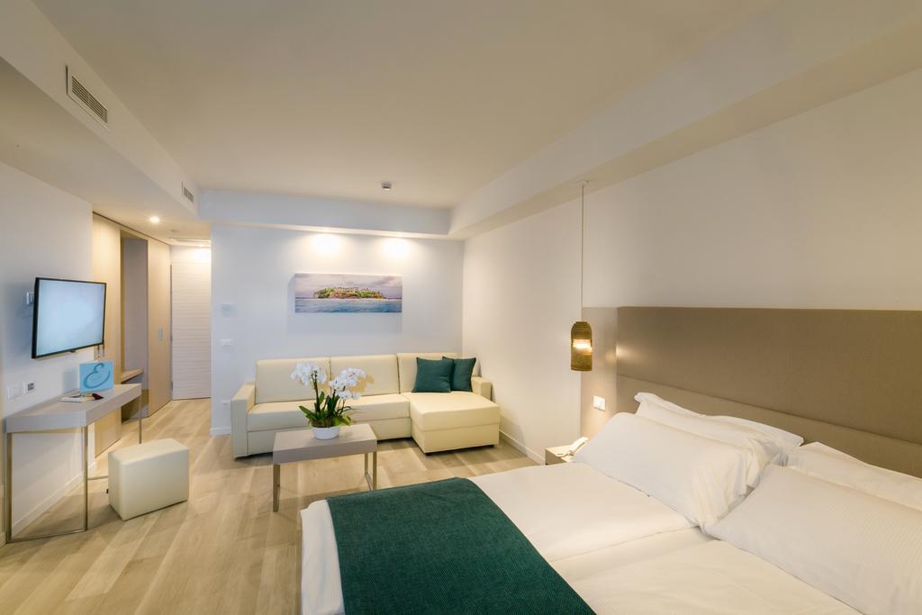 Junior Suite,402275004:JPEG