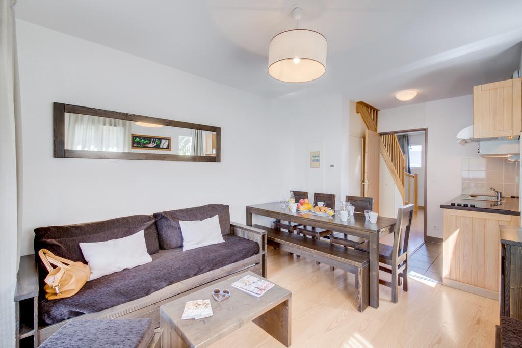 2 Bedroom Apartment sleeping area