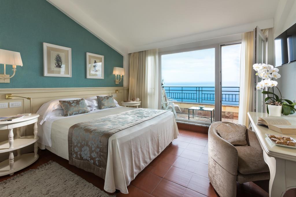 Double or Twin Room Balcony Sea View,405024420:JPEG