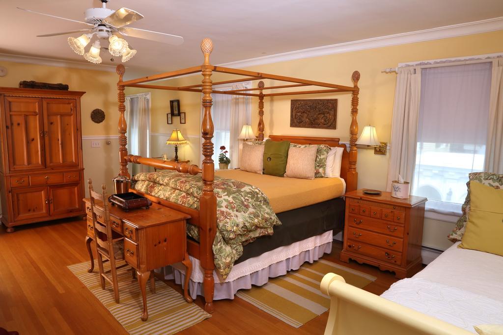 Superior King Suite