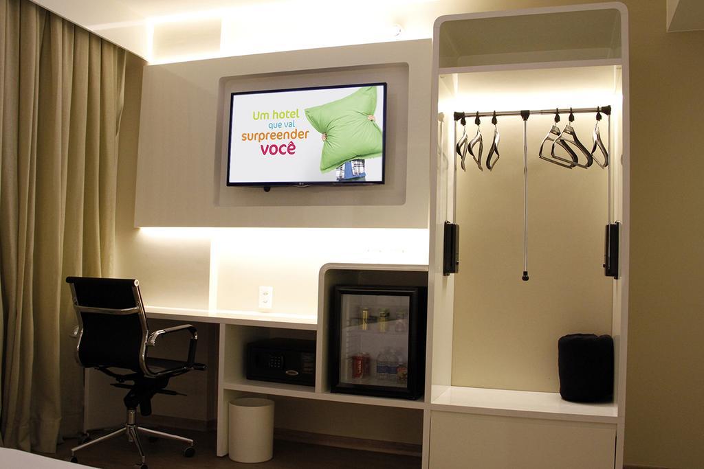 Quarto com 2 Camas de Solteiro - Acesso para Hóspedes com Mobilidade Reduzida