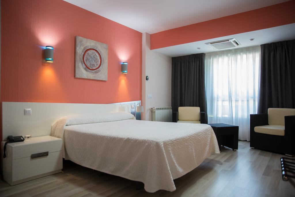 Superior Double Room,1319295760:JPEG