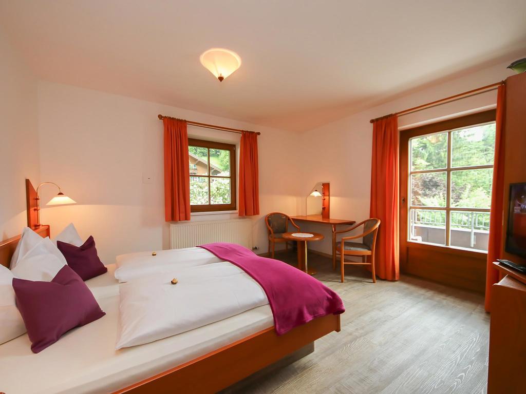 Doppelzimmer mit Balkon