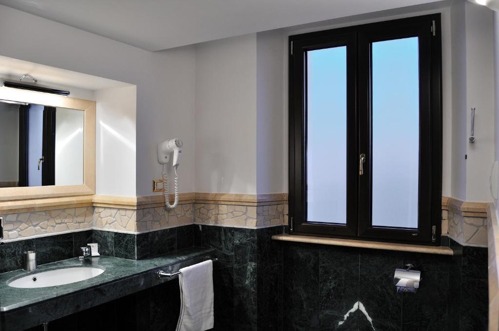 Triple Room,42661786:JPEG