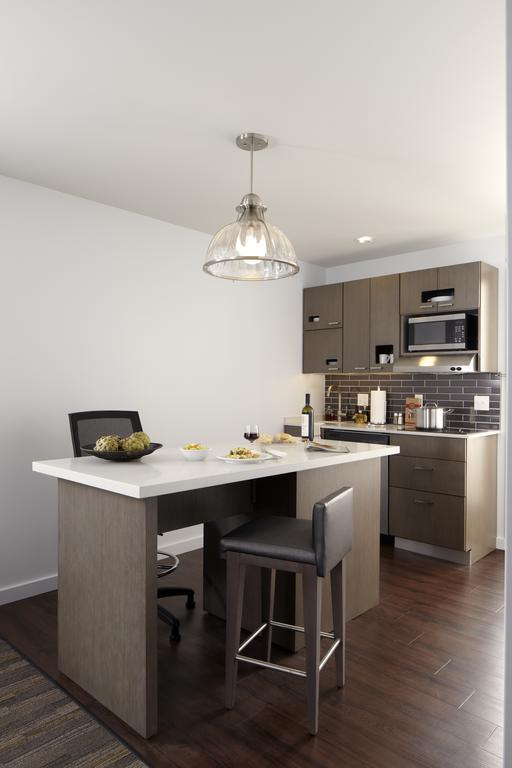 King Studio Suite with Kitchen and Sofa Bed