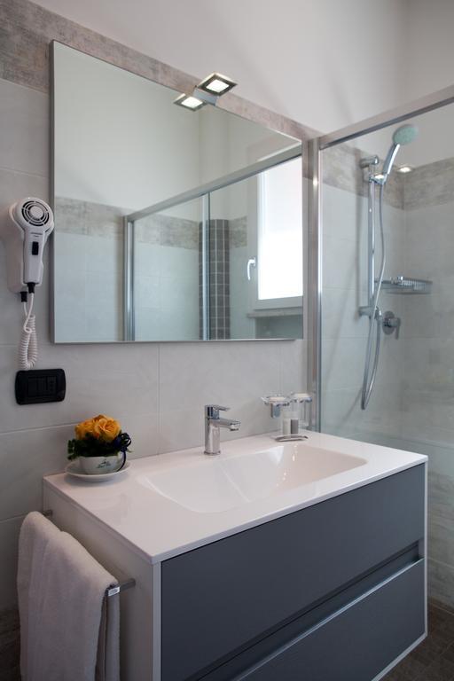 Deluxe Triple Room Sea View