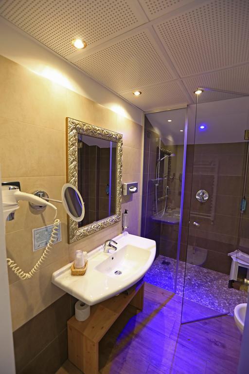 Deluxe Double or Twin Room,441360993:JPEG