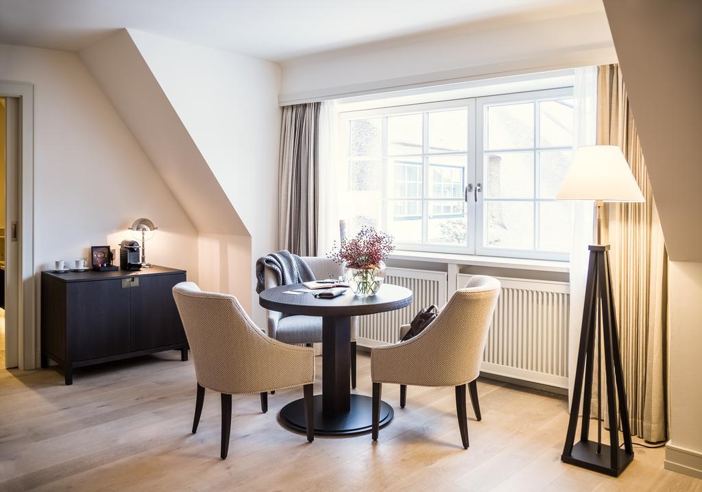 Junior Suite,443749203:JPEG