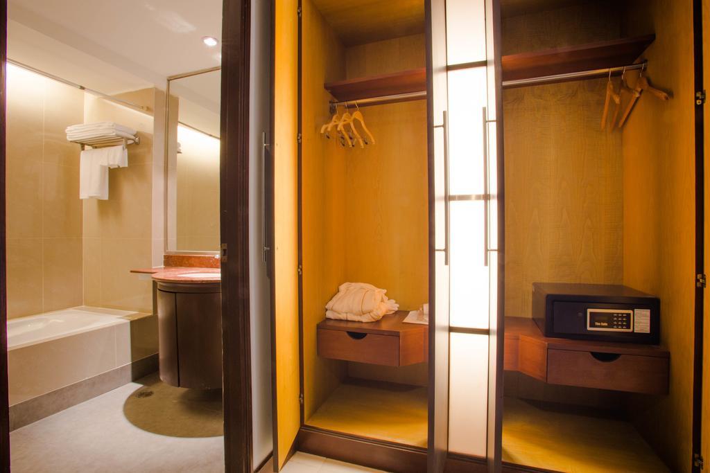 Quarto com Cama Queen-size