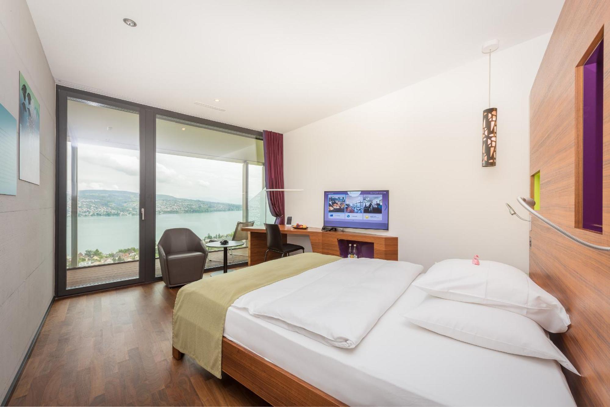 Zimmer Panorama Club mit Seeblick