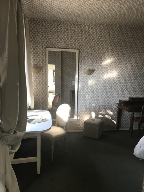 Family Room Bathroom