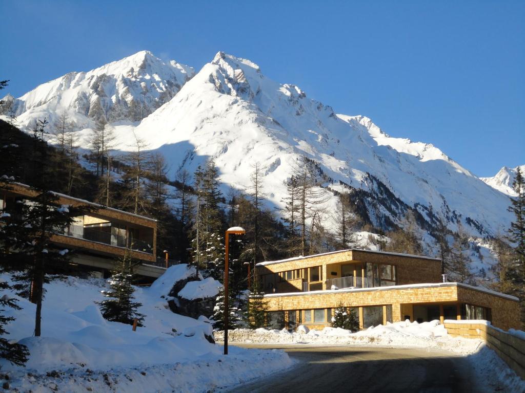 Superior Chalet