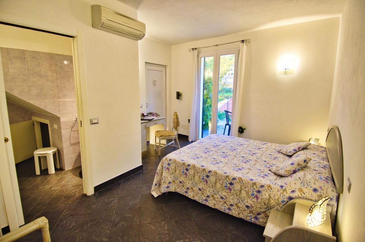 Double or Twin Room Terrace