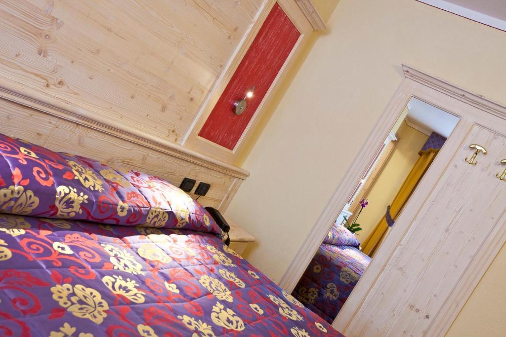 Double or Twin Room,51178555:JPEG