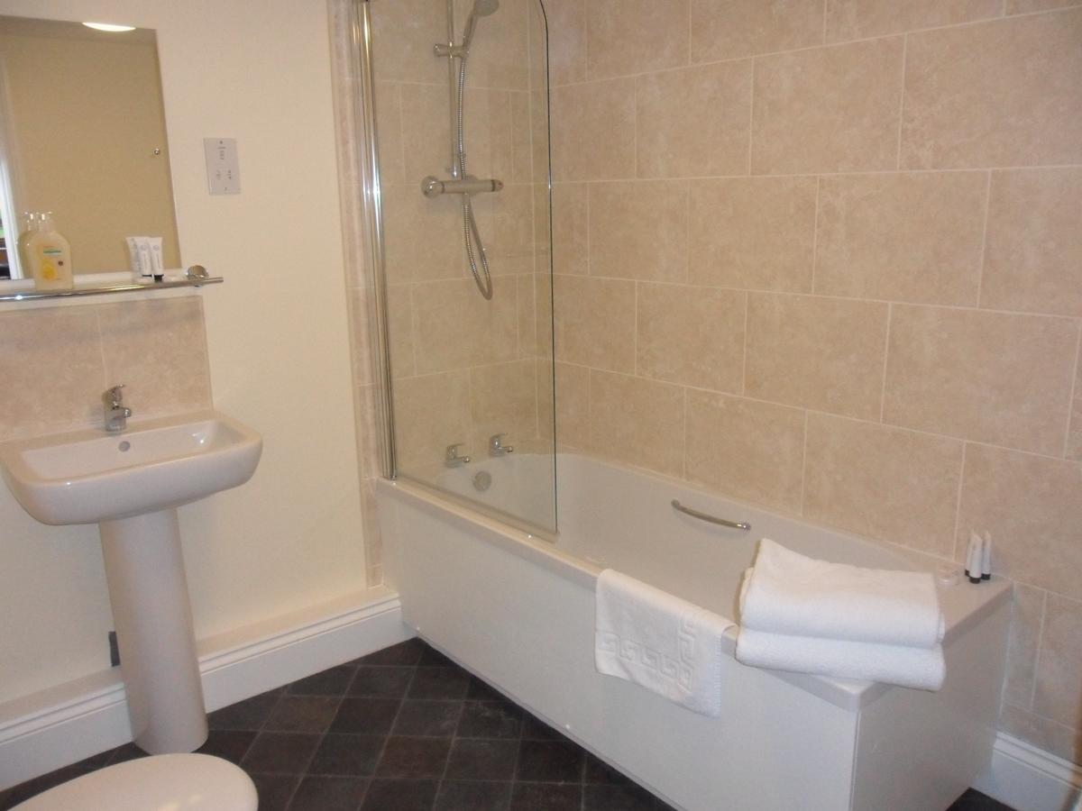 King Ensuite