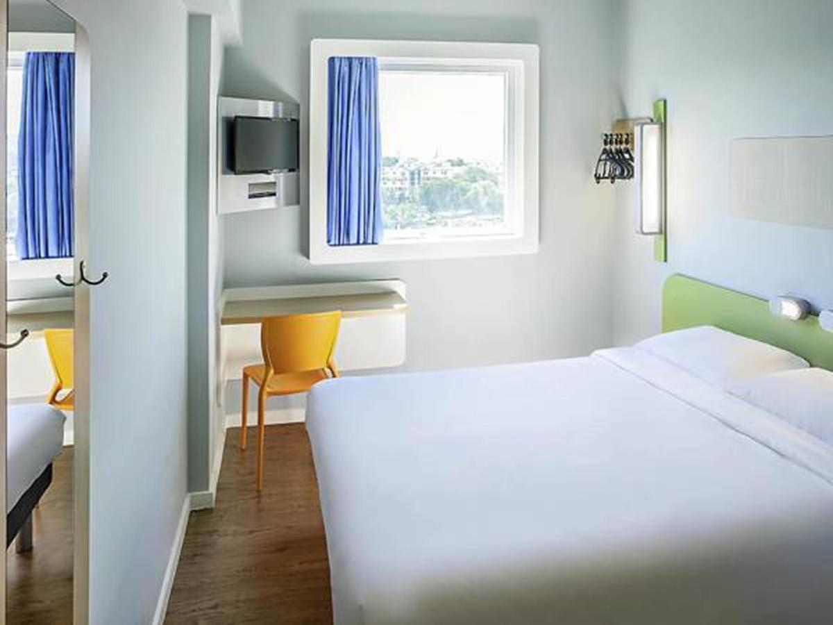 Quarto Duplo Standard
