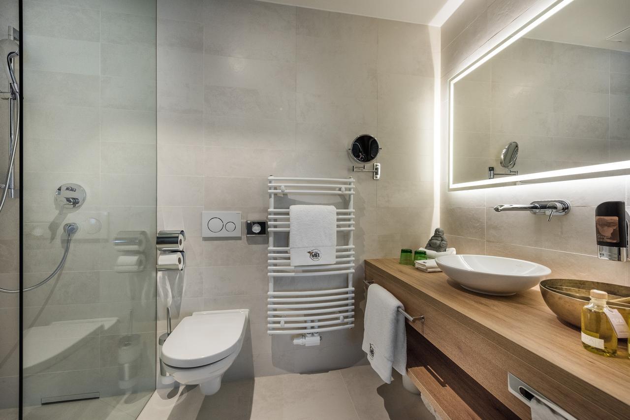 Doppelzimmer Almwiese mit Balkon