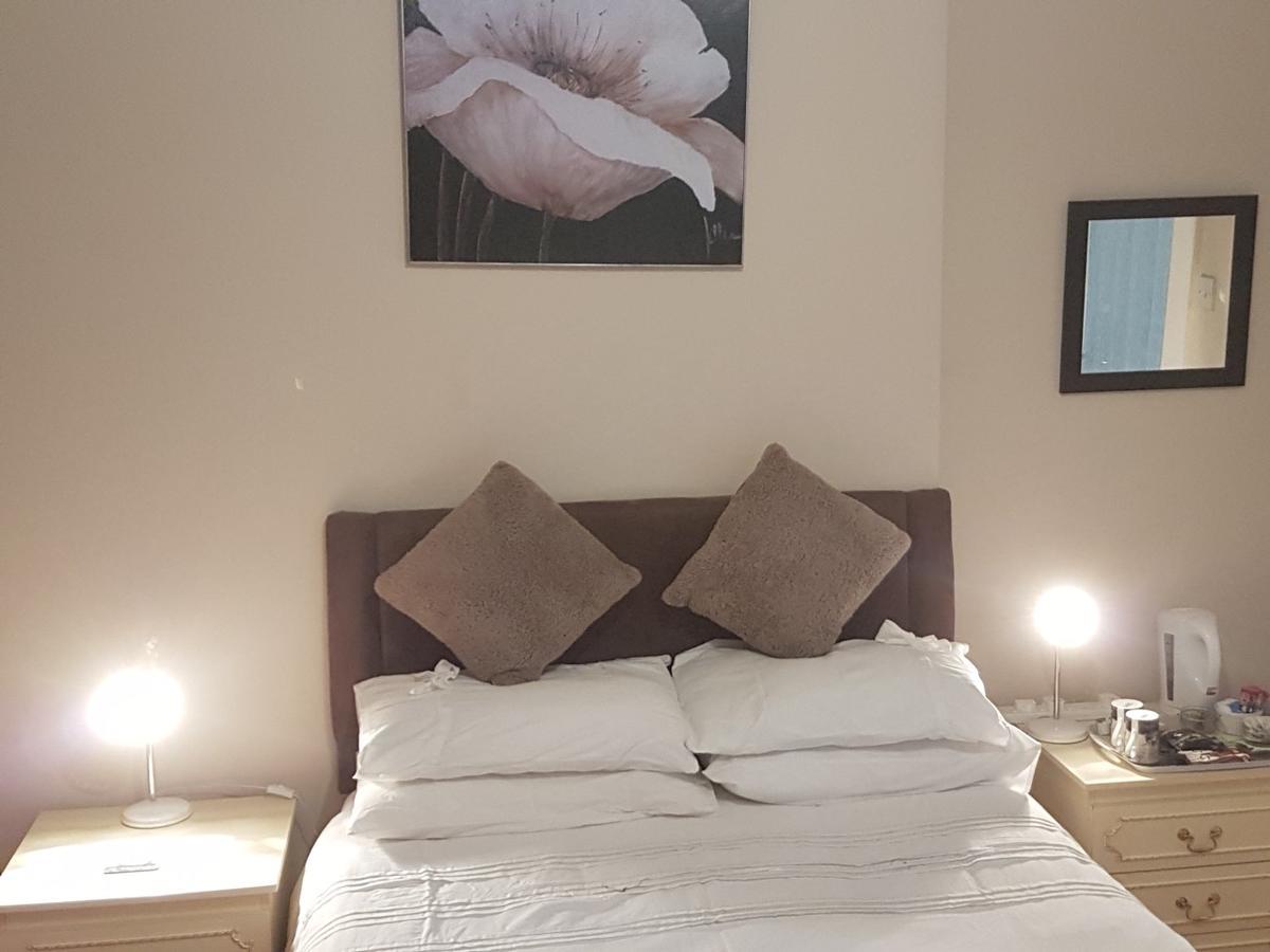 Deluxe Triple Room with Sea View