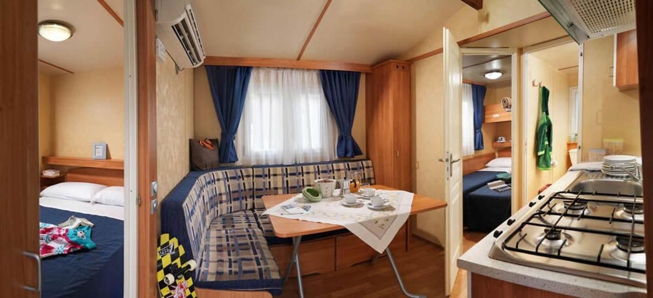 Standard Two-Bedroom Mobile Home,1173419130:JPEG