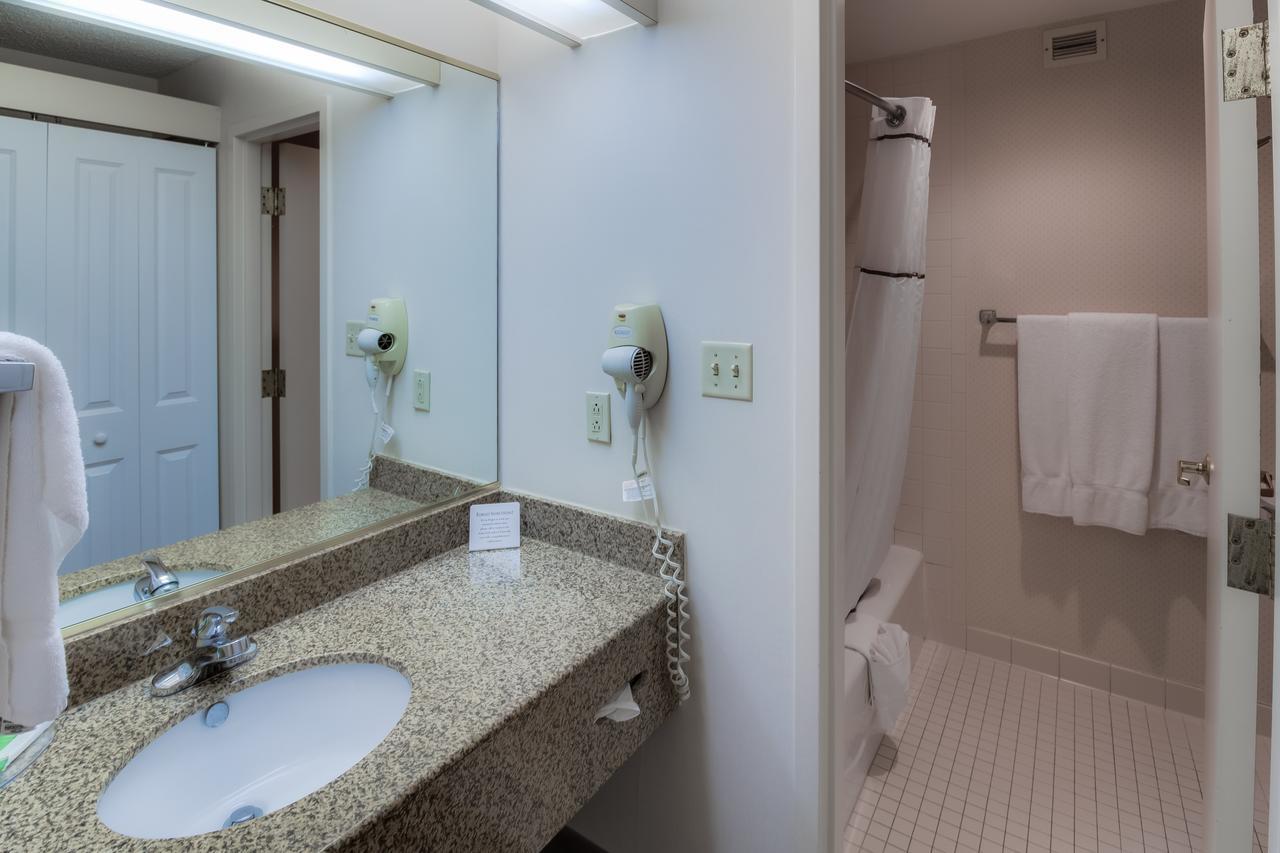 Queen Suite