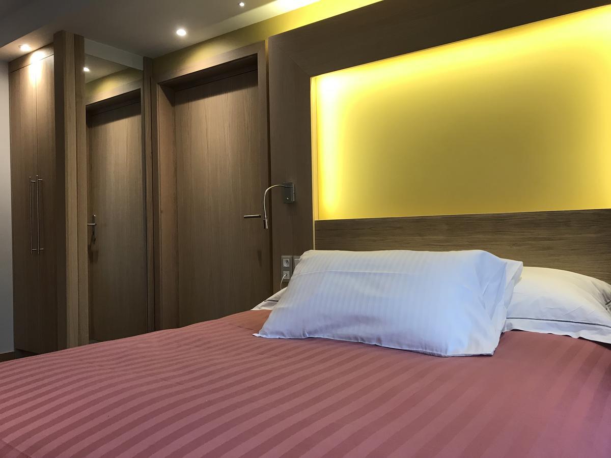 Chambre Double Confort avec Balcon/Terrasse