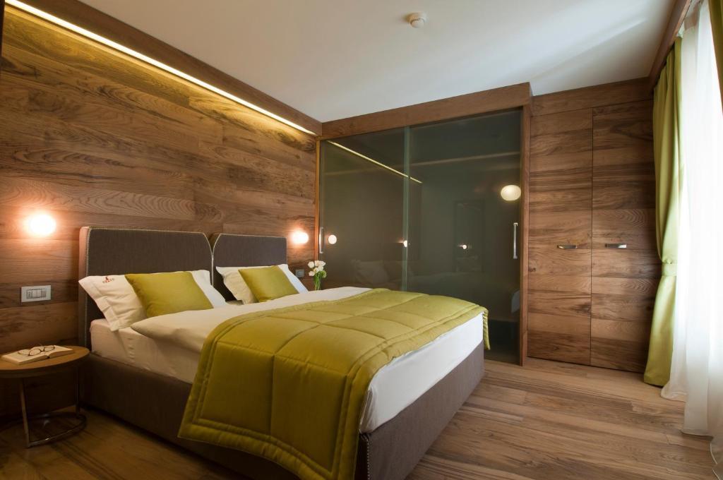 Suite Exclusive