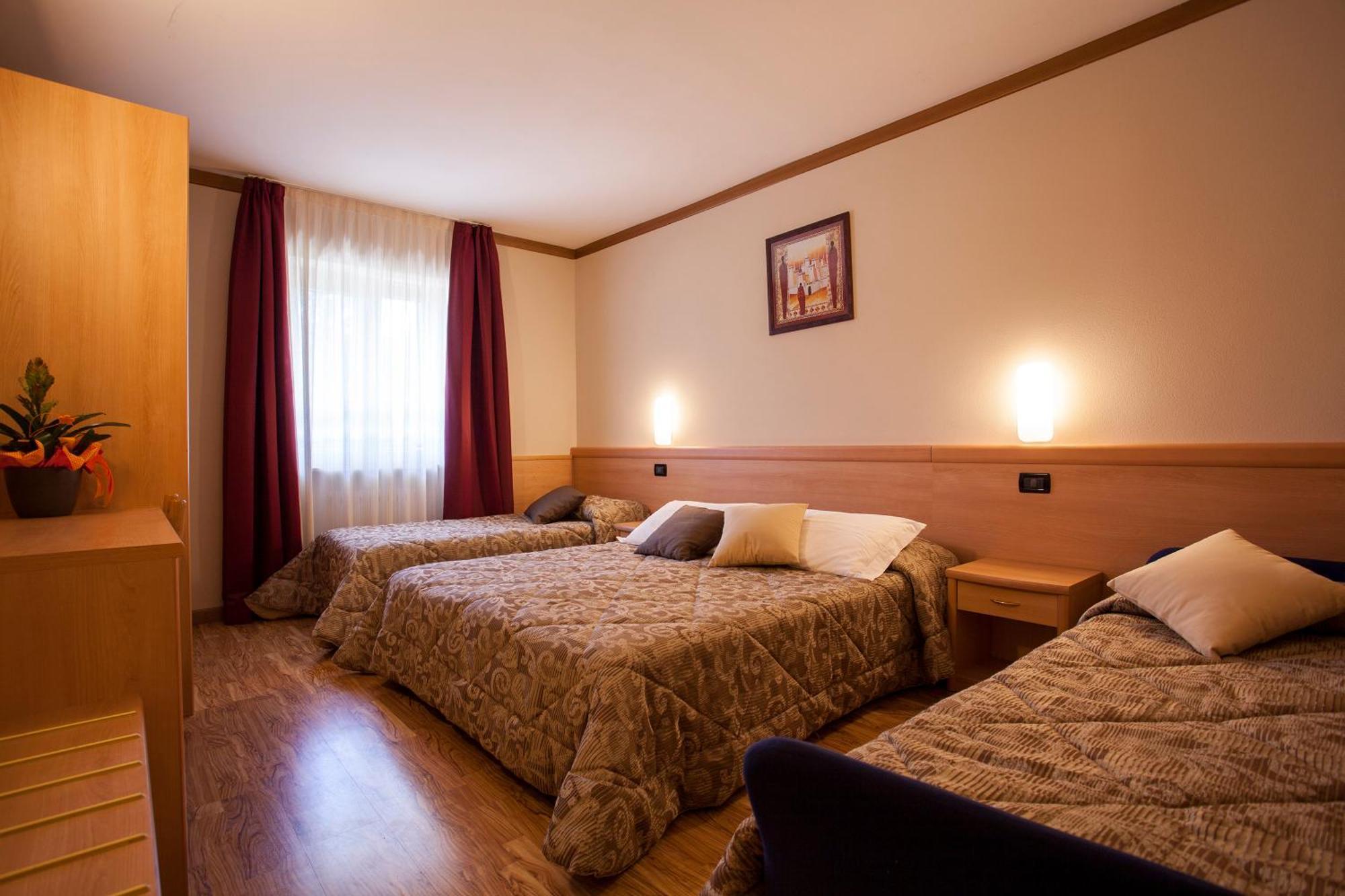 Camera Quadrupla