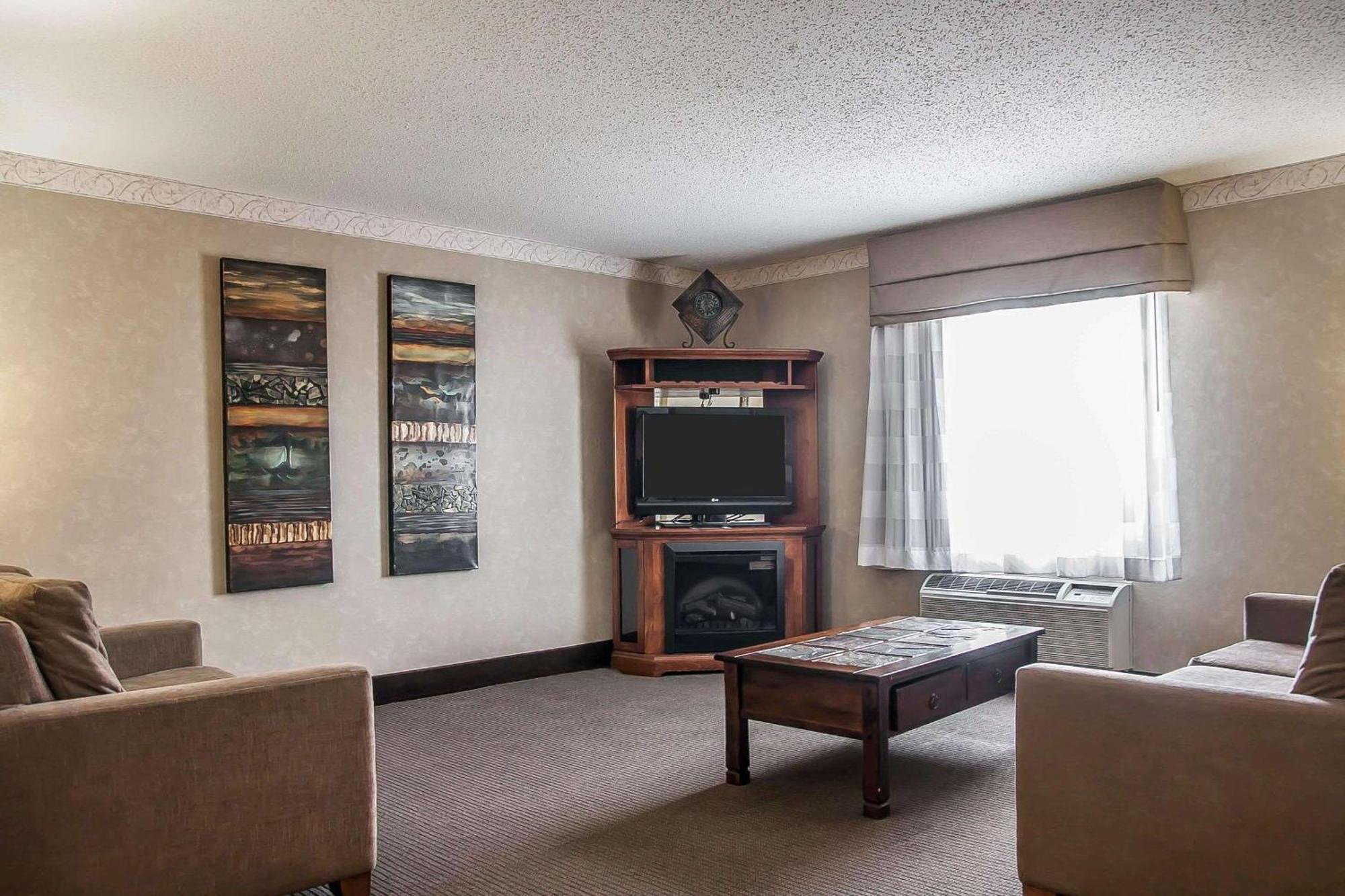 King Suite Spa Bath Fireplace Non-Smoking