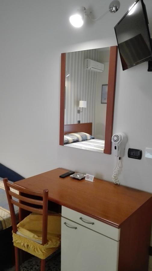 Standard Double Room,587191524:JPEG