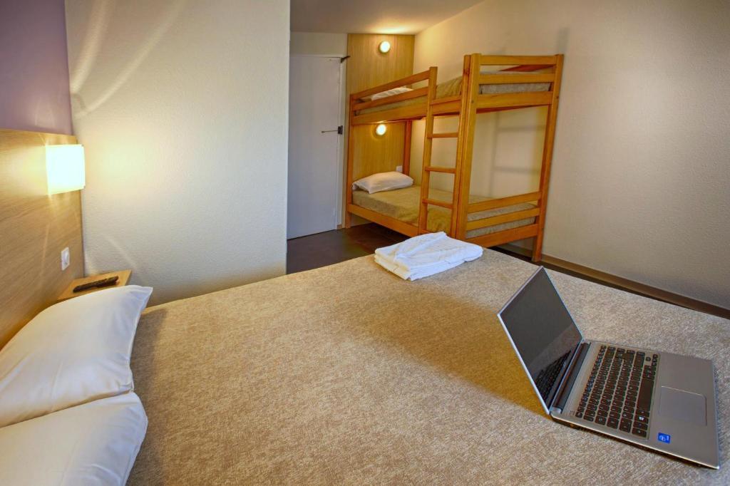 Classic Quadruple Room