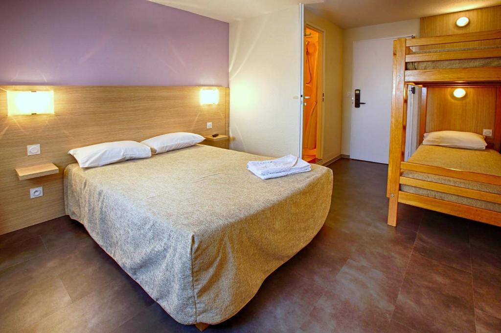 Classic Quadruple Room